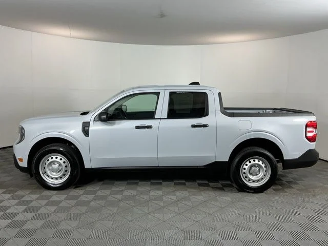 Used 2026 White Metallic Ford XL image 8