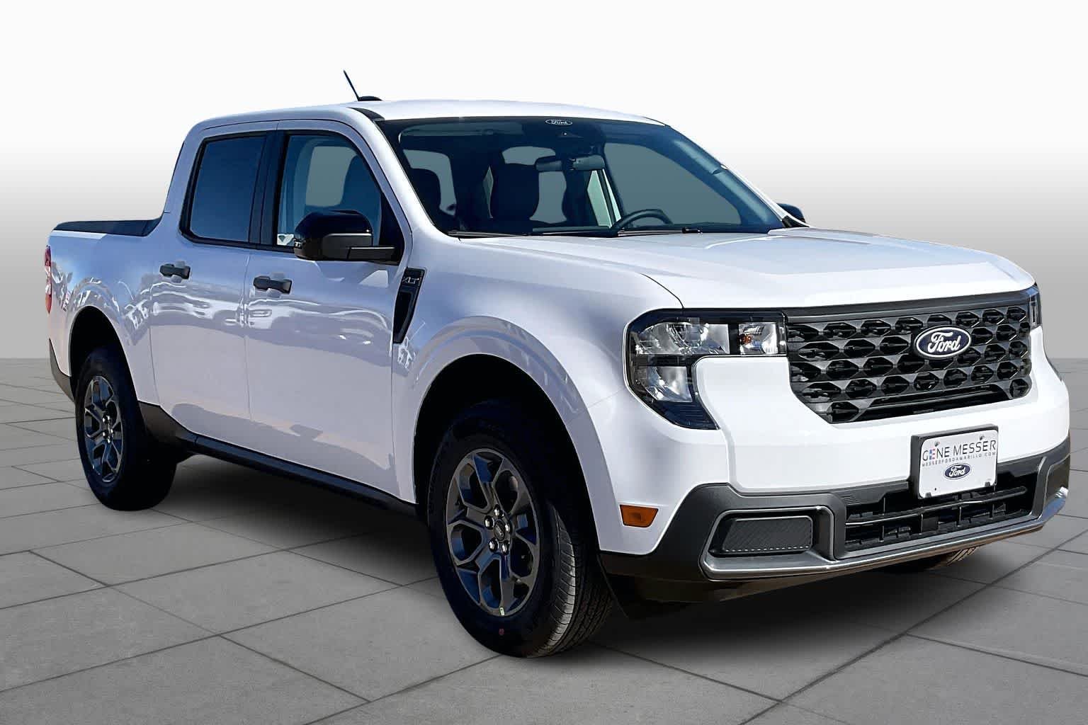 New 2026 Oxford White Ford XLT image 2