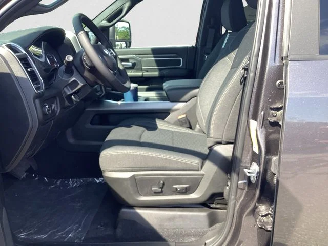 New 2026 Crystal Metallic Ram BIG HORN CREW CAB 4X4 6