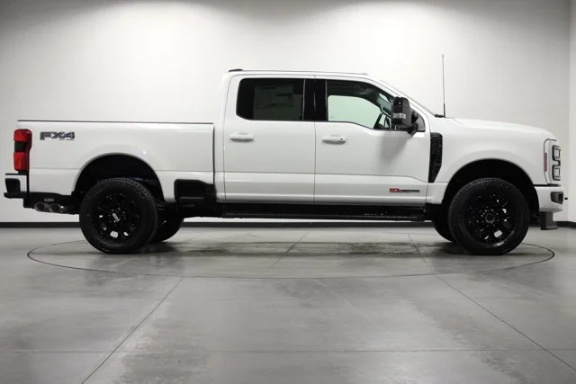 New 2026 Star White Metallic Tri-Coat Ford F-250® Lariat® image 26
