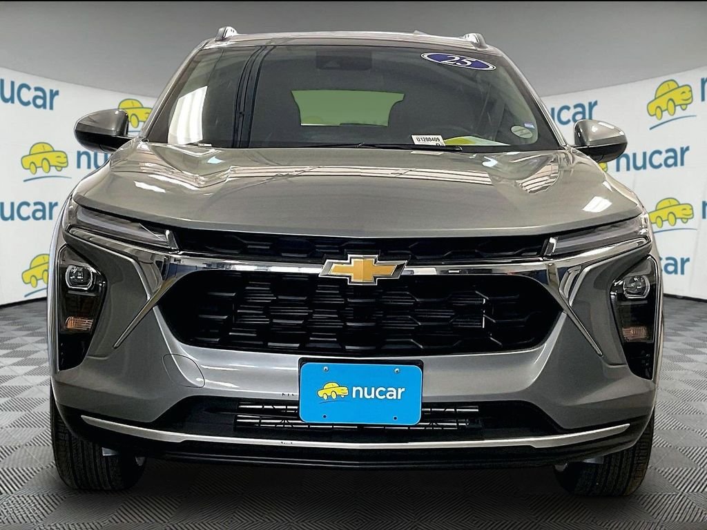 Used 2025 Gray Chevrolet LT image 2