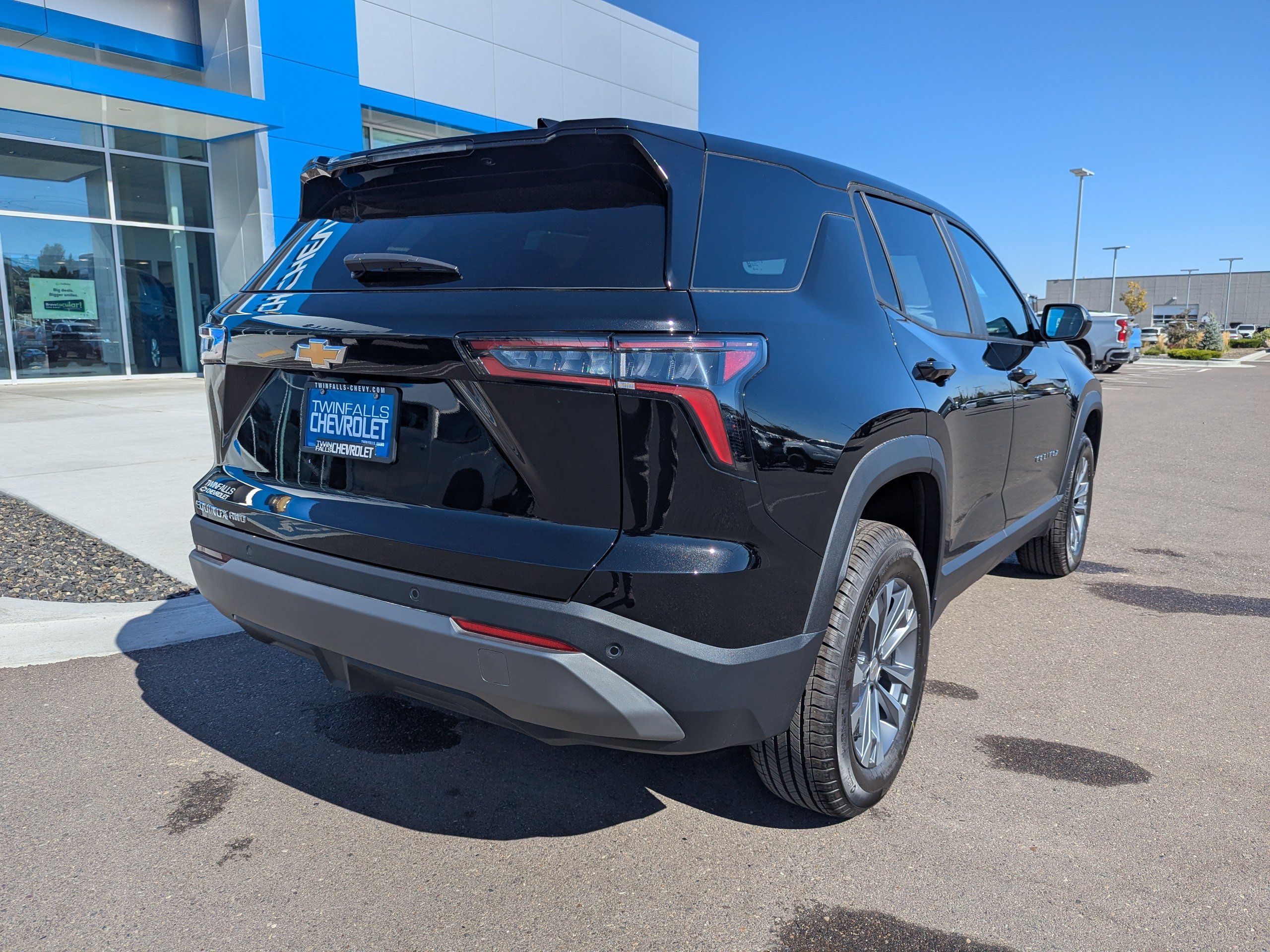 2027 Chevrolet Equinox LT - Photo 35