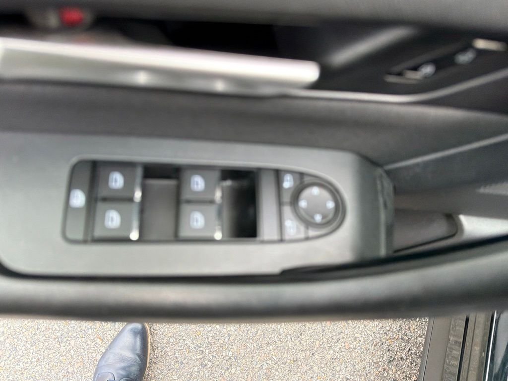 Used 2026 Black Mazda 3.3 Turbo Select image 15