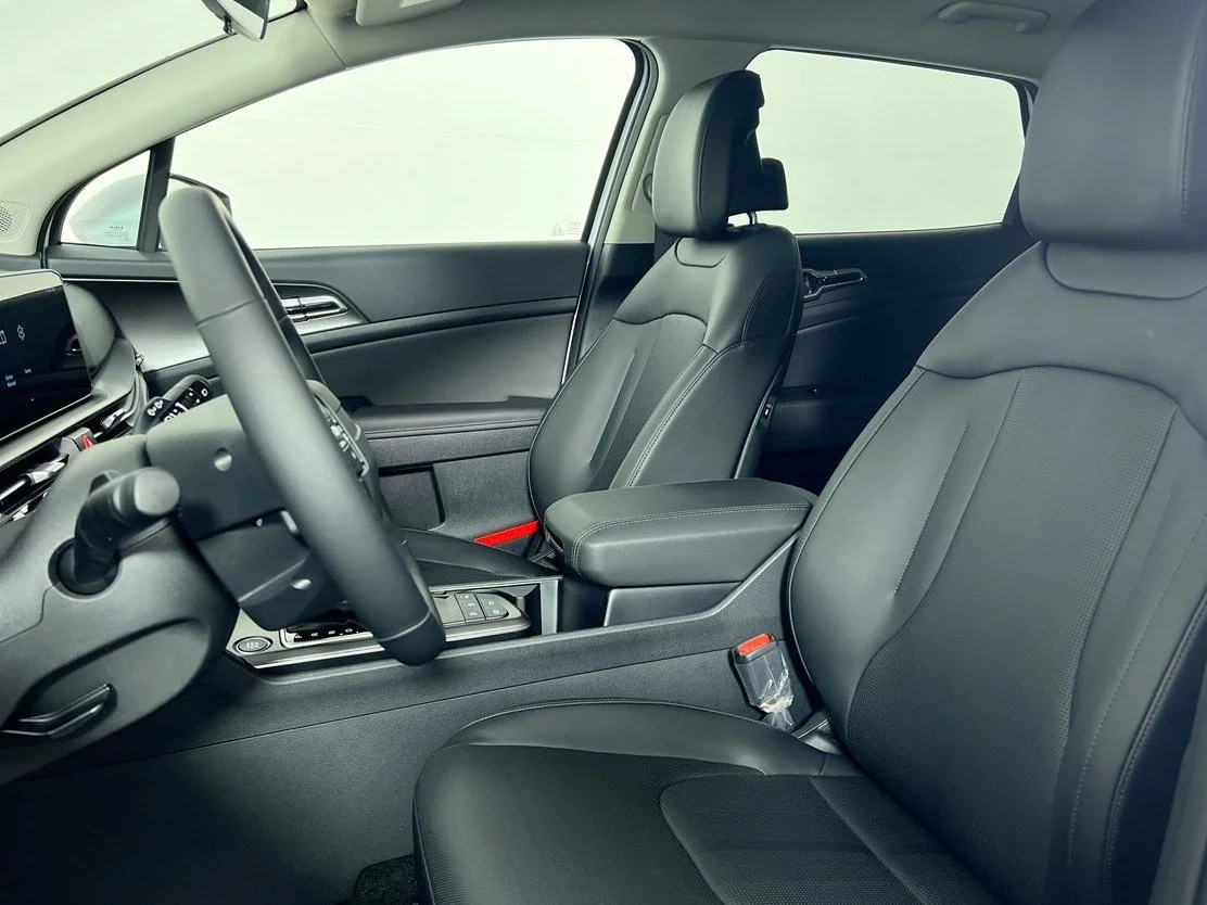 New 2026 Gravity Gray Kia EX image 12