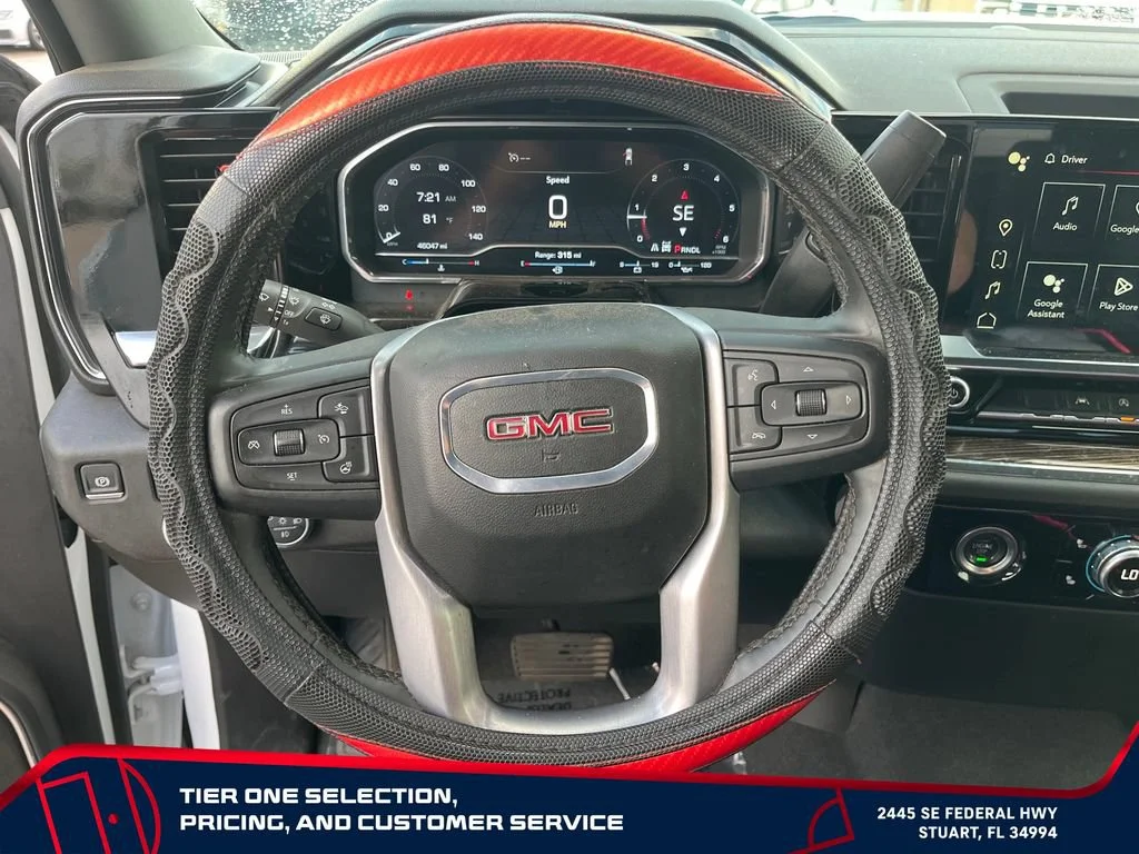 Used 2024 Summit White GMC Elevation image 17