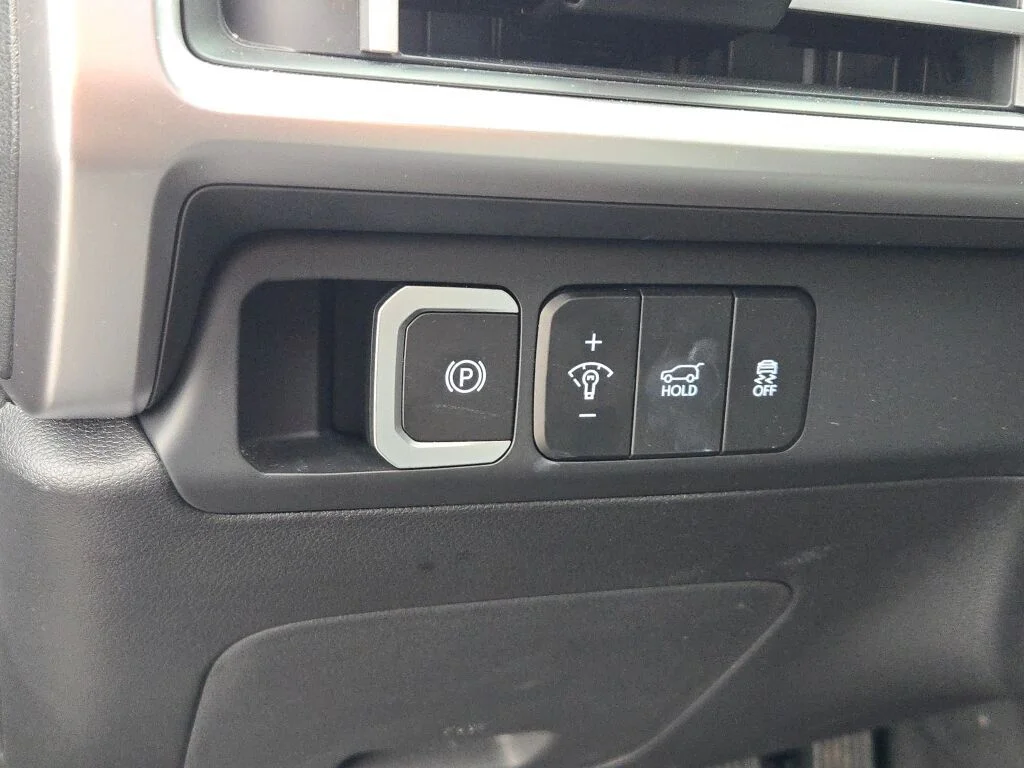 Used 2026 Gray Hyundai SEL image 24