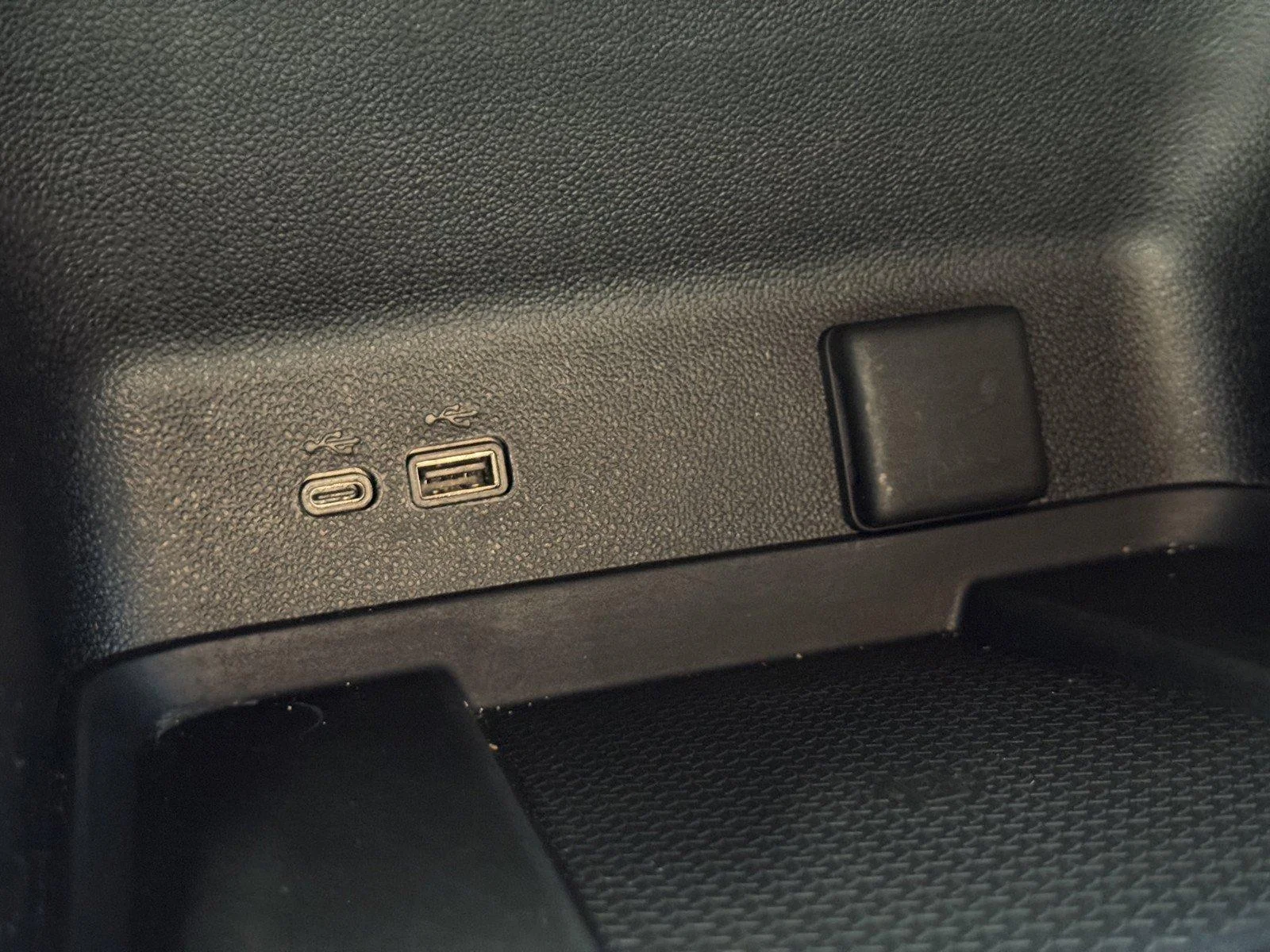 Used 2024 Summit White Chevrolet LT image 20