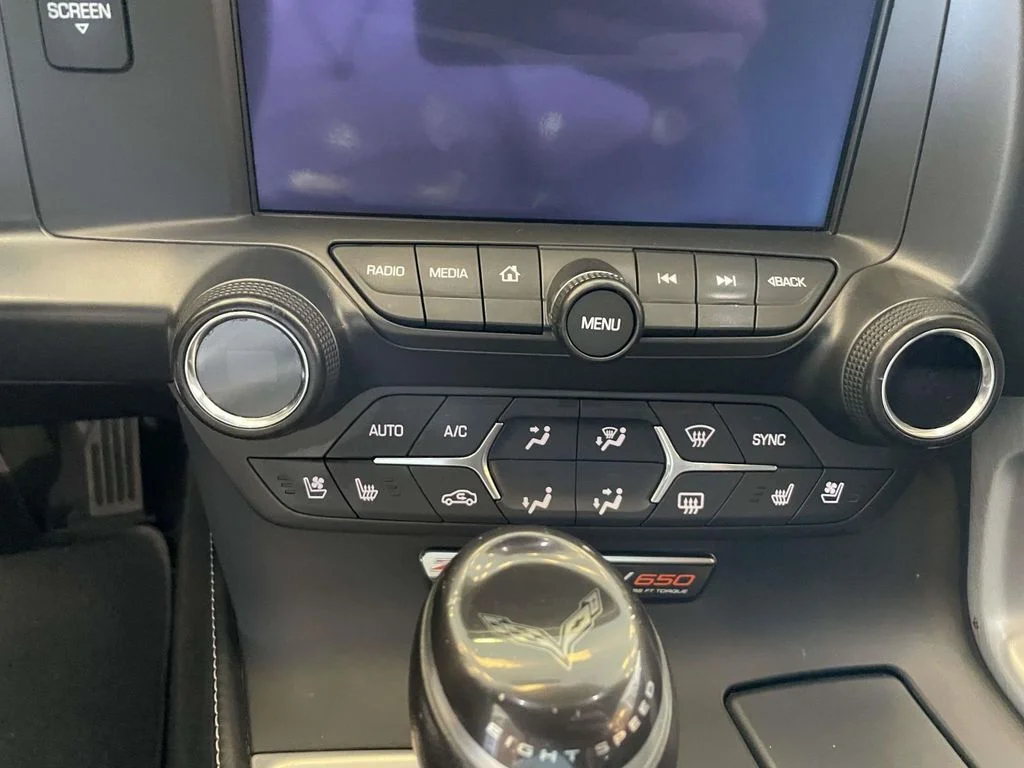 Used 2015 ARCTIC WHITE Chevrolet Z06 3LZ image 18