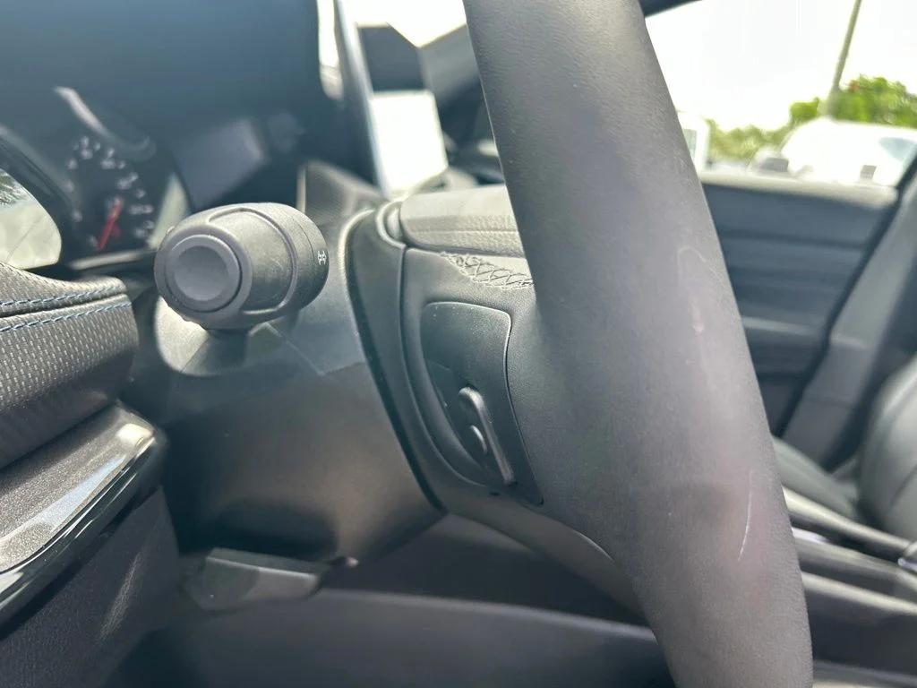 Certified Used 2025 Black Jeep Latitude image 35