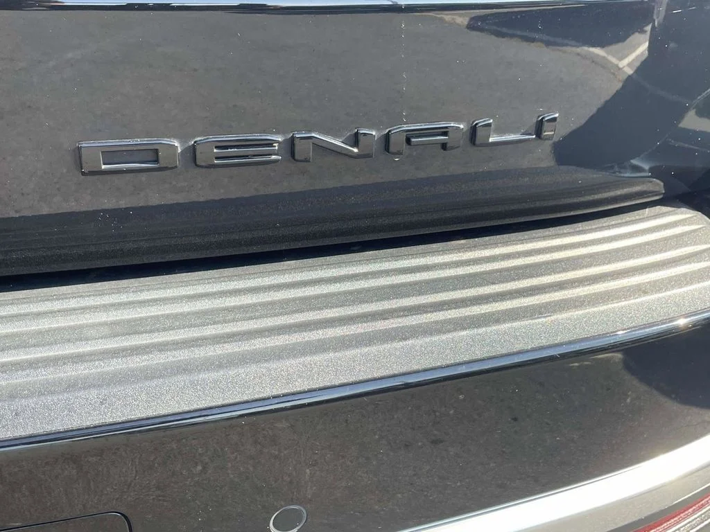 Used 2024 Black GMC Denali image 10