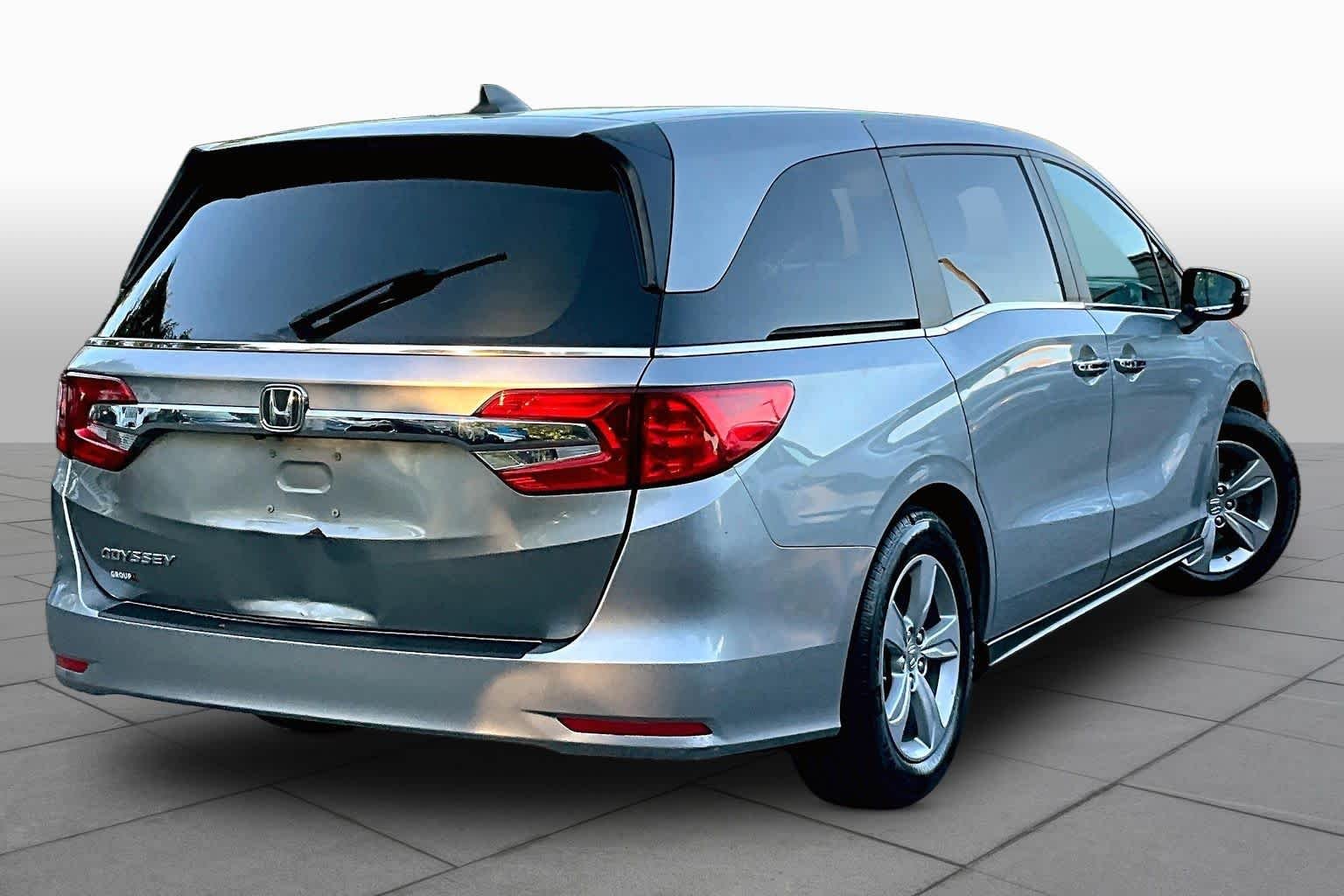 Used 2018 Lunar Silver Metallic Honda EX-L image 13