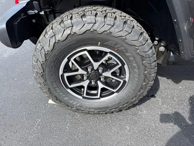 New 2026 Granite Crystal Metallic Clearcoat Jeep Rubicon image 14
