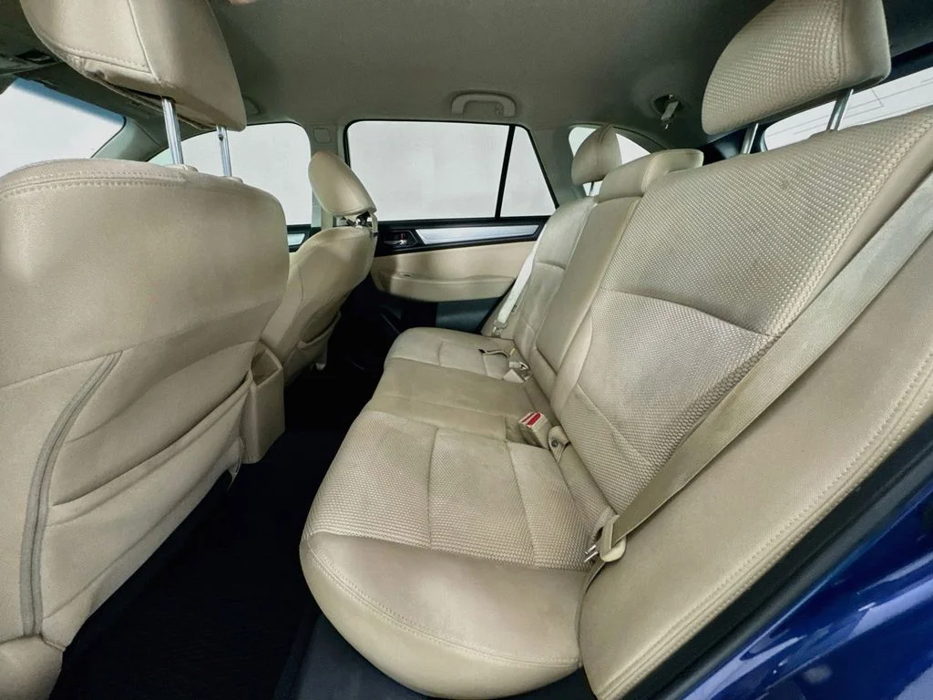 Used 2017 Lapis Blue Pearl Subaru 2.5i Premium image 29