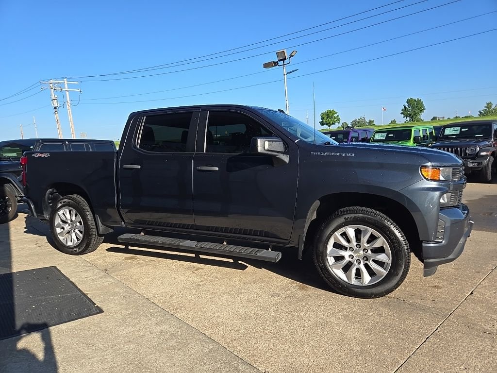 Used 2021 Gray Chevrolet Custom image 10