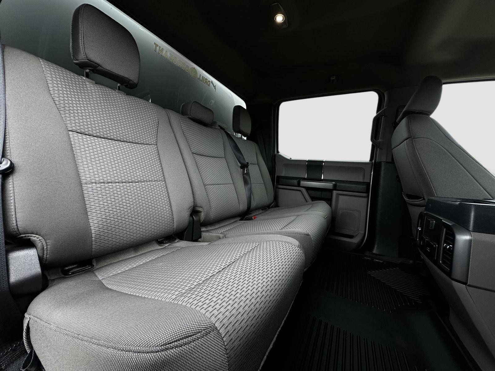 Used 2022 Oxford White Ford XLT image 29