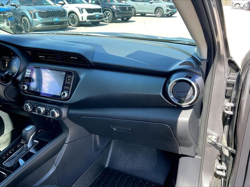 Used 2024 Gun Metallic Nissan SV image 12