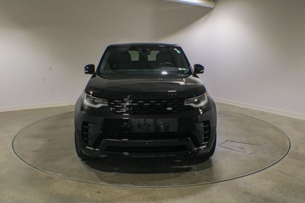 Certified Used 2025 Santorini Black Metallic Land Rover Dynamic SE image 8