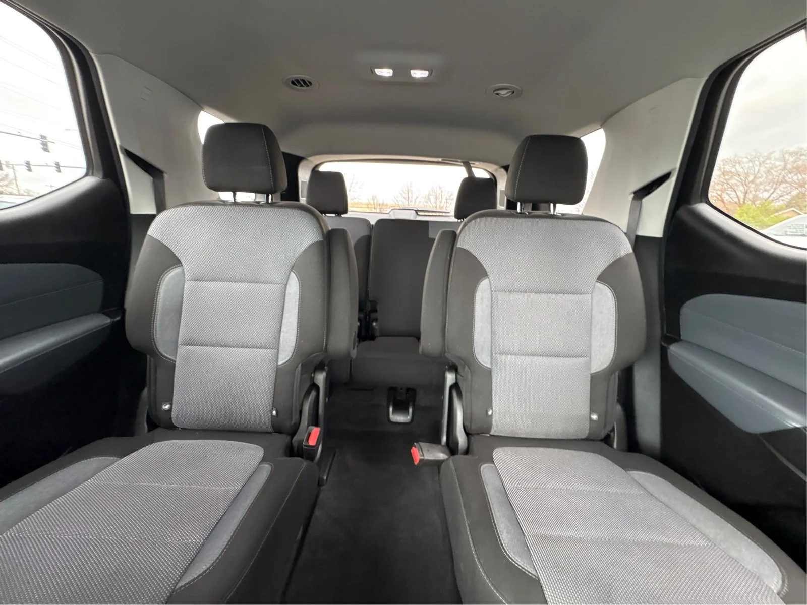 Used 2019 Gray Chevrolet LT Cloth image 13