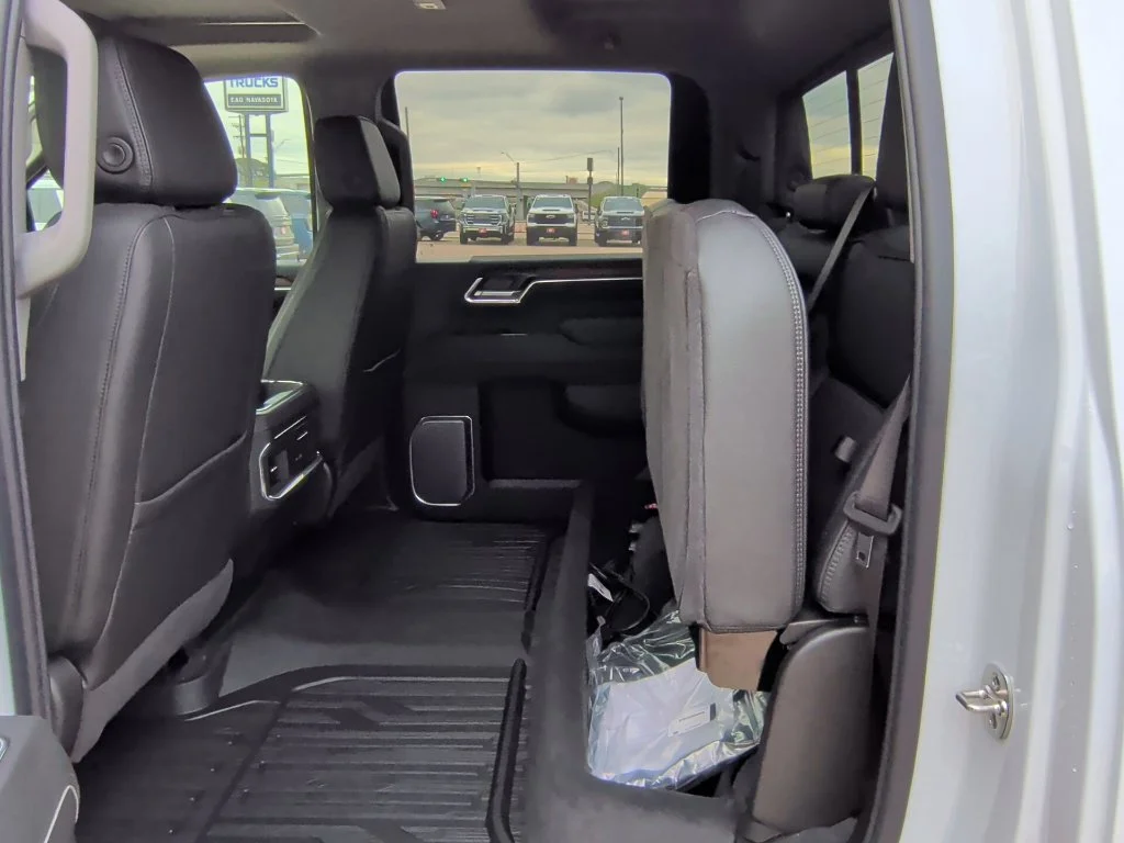 2026 GMC Sierra 2500HD Denali - Photo 39
