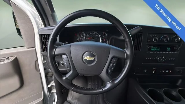 Used 2022 Summit White Chevrolet WT image 12