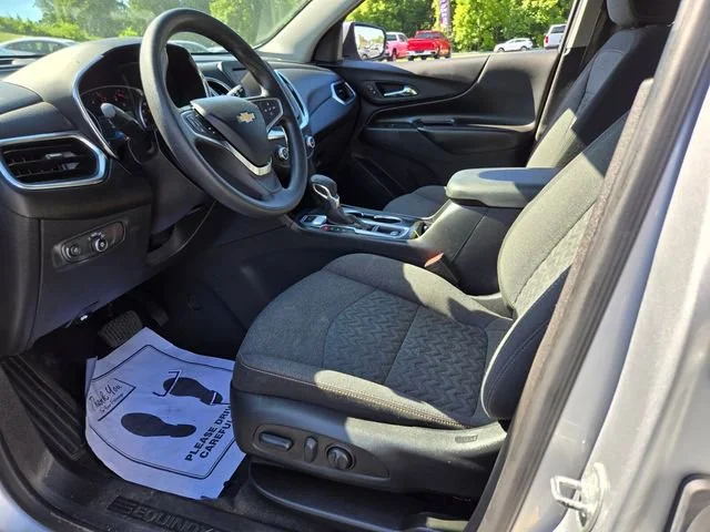 Used 2022 Silver Ice Metallic Chevrolet LT image 11
