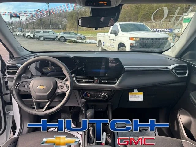 New 2026 Summit White Chevrolet LT image 17