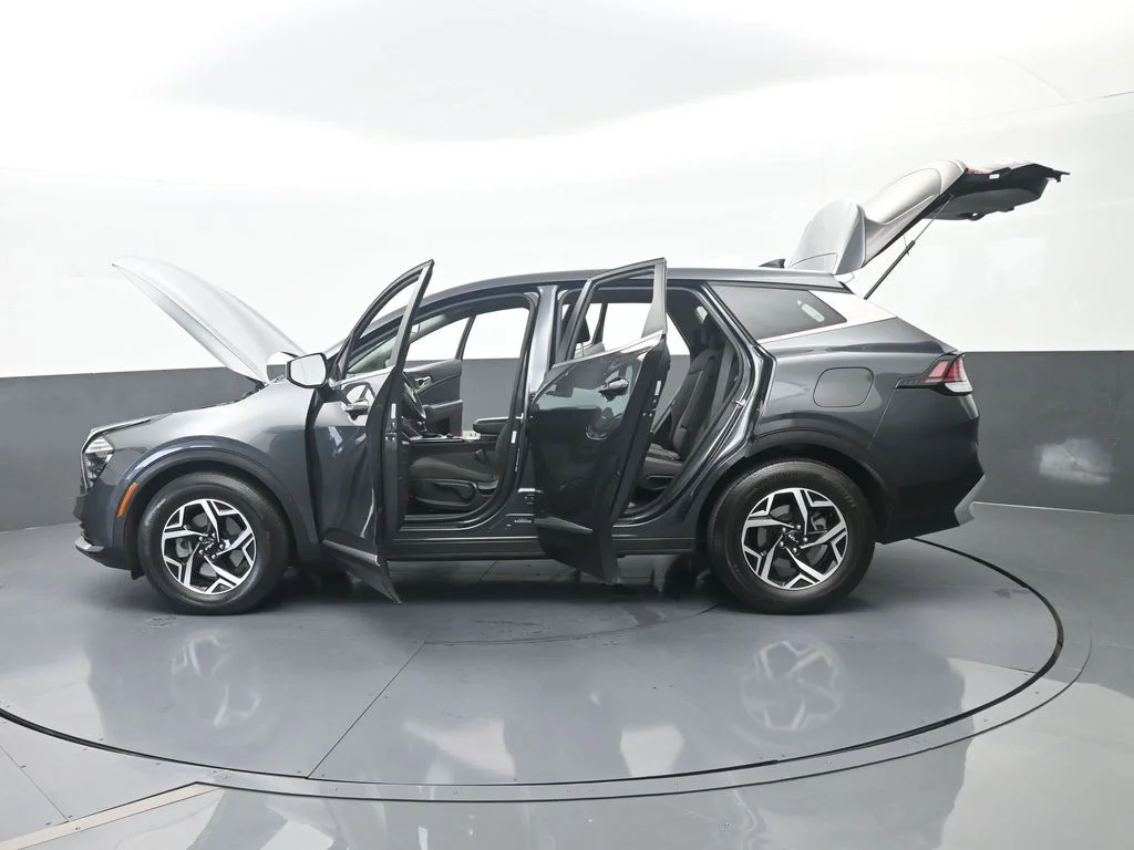 Used 2024 Gravity Gray Kia LX image 66