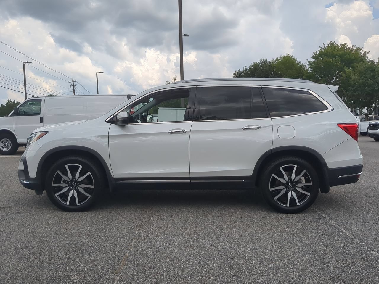 Used 2020 White Honda Elite image 5