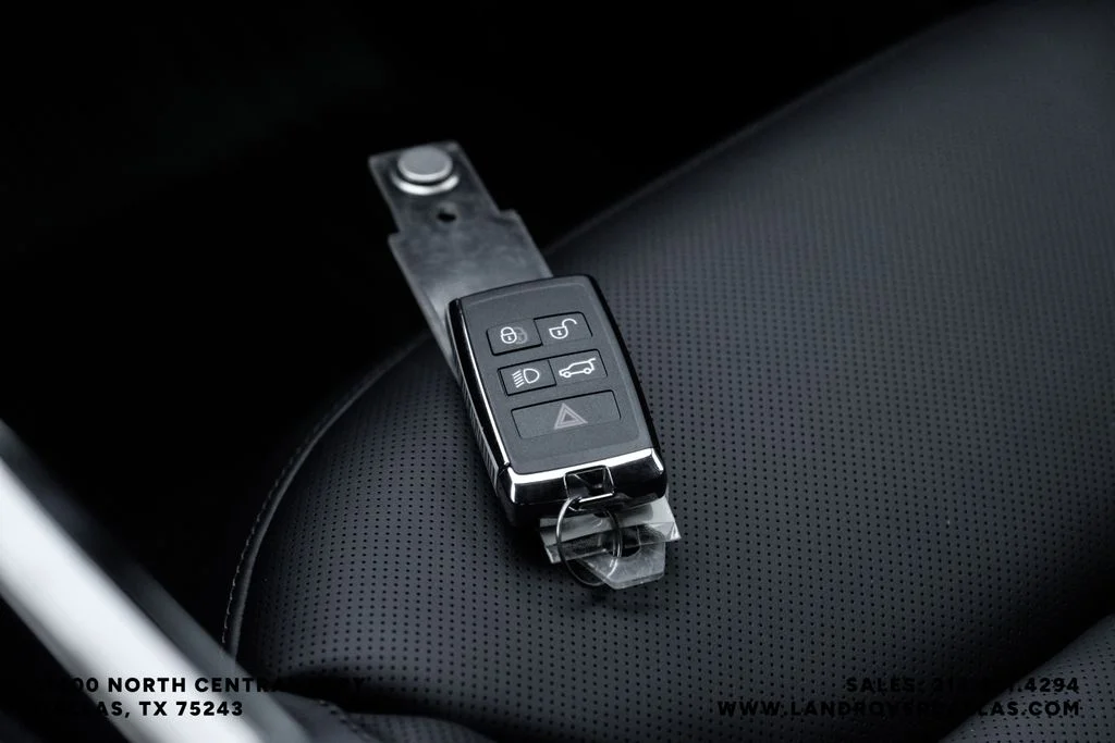 New 2026 Carpathian Gray Land Rover SE image 49