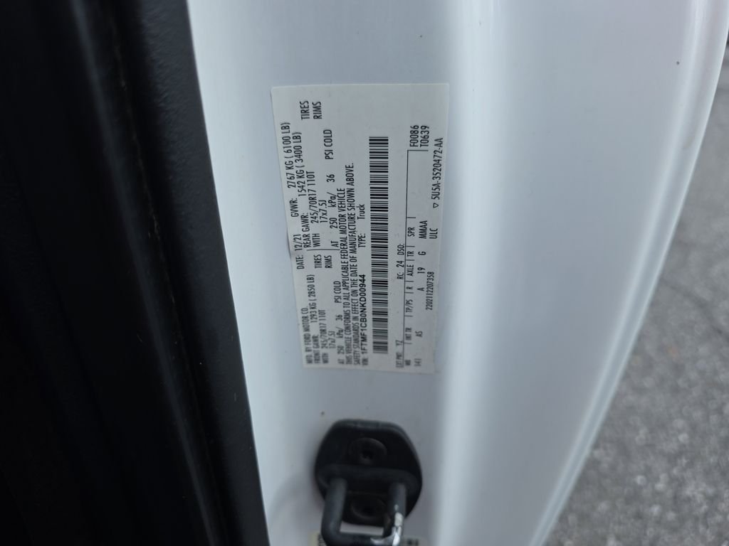 Used 2022 White Ford XL image 32