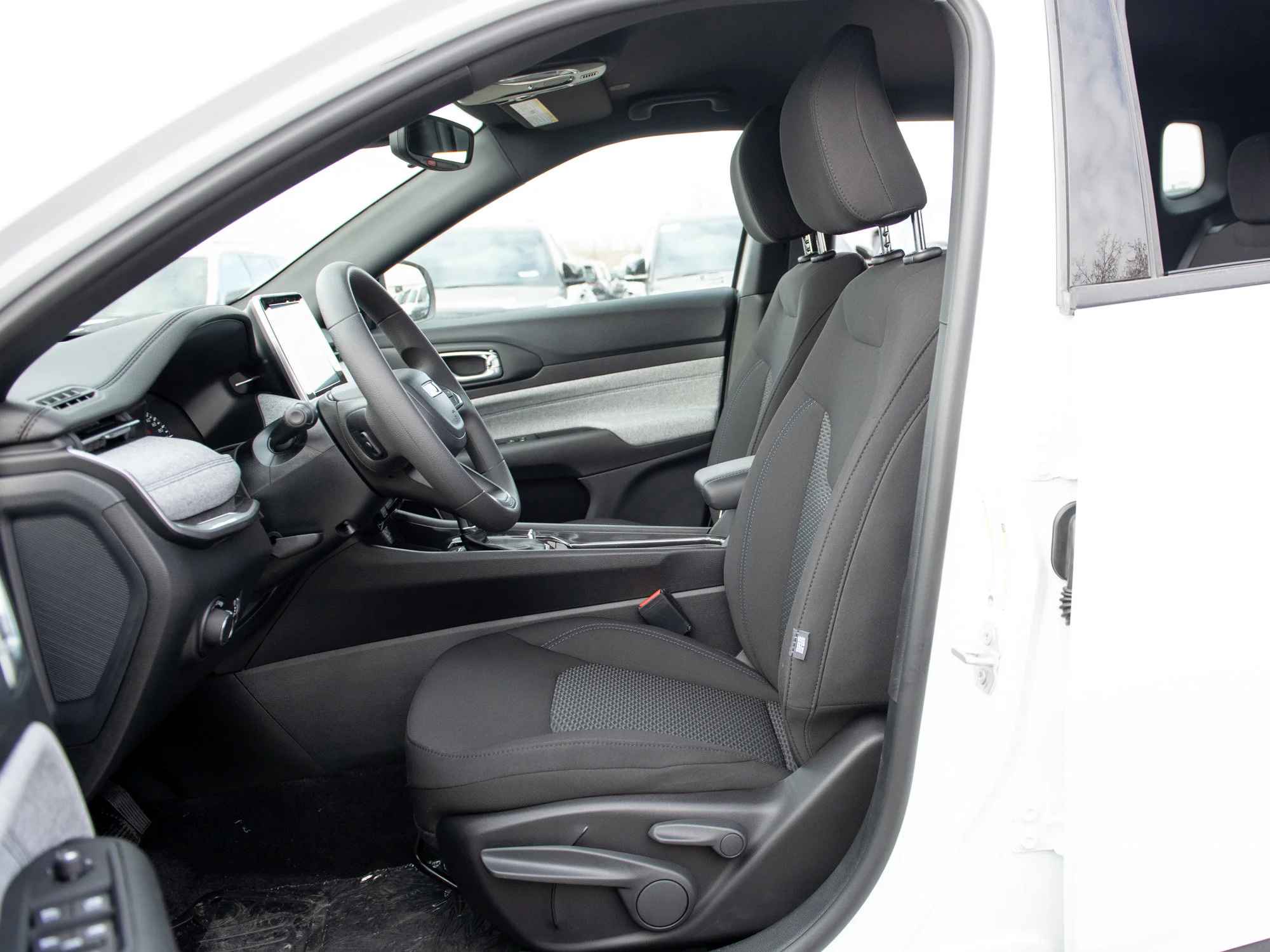 New 2026 White Jeep Sport* 4x4, 2.0L Turbo, Heated Seats image 18