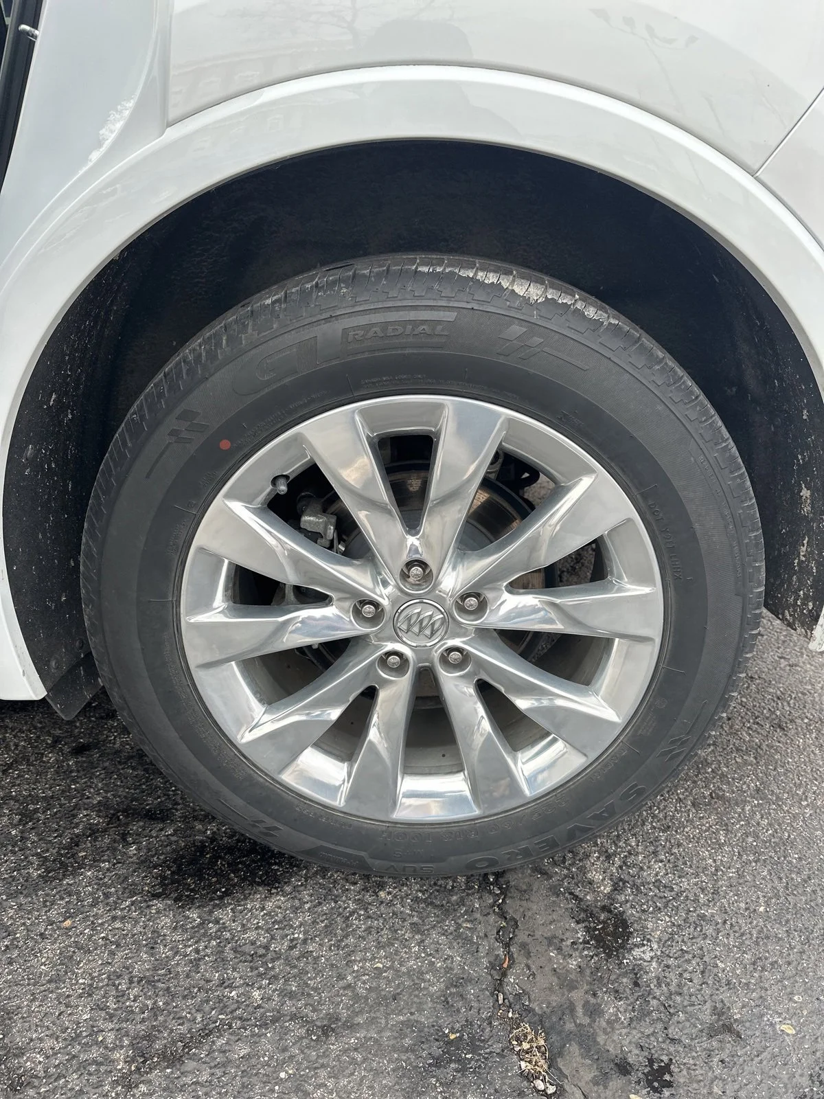2018 Buick Envision Essence - Photo 24
