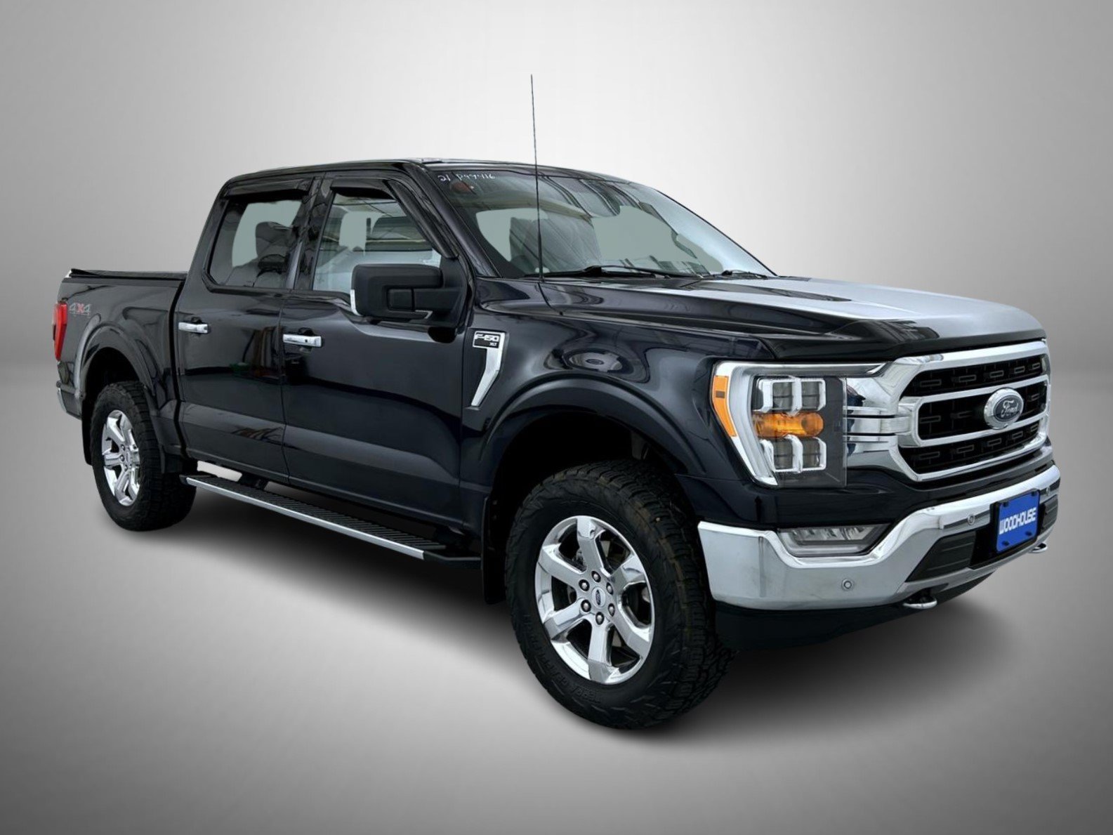 Used 2021 Blue Ford XLT image 3
