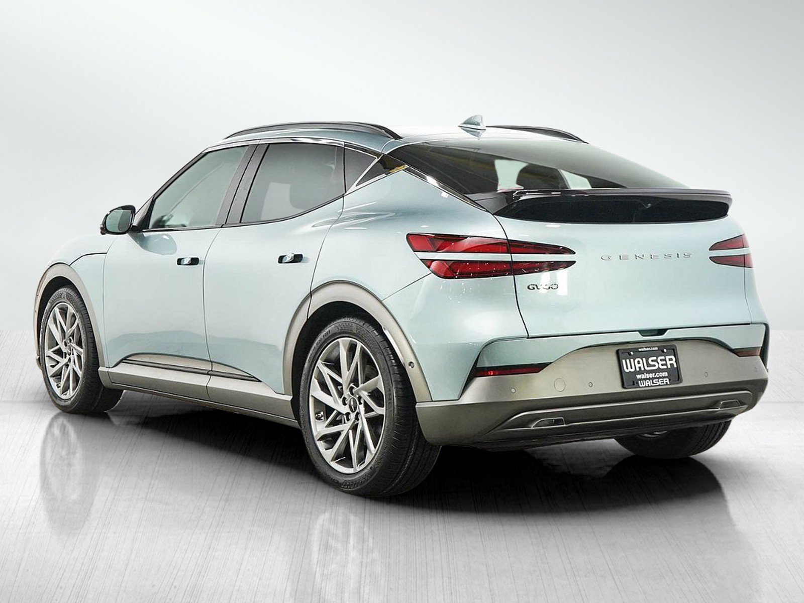 Used 2023 Hanauma Mint Genesis Advanced AWD image 3