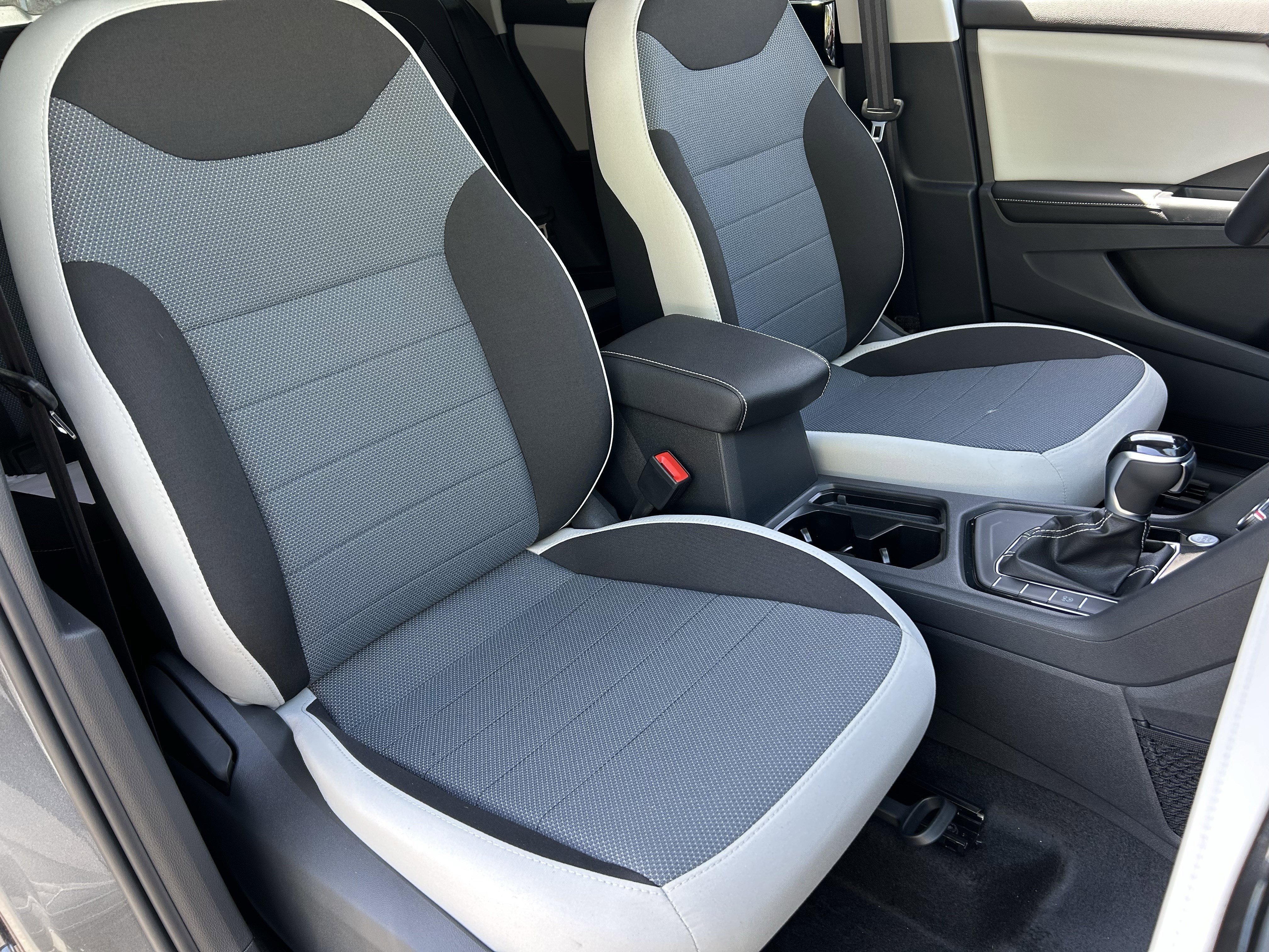 New 2026 Platinum Gray Metallic Volkswagen S image 6