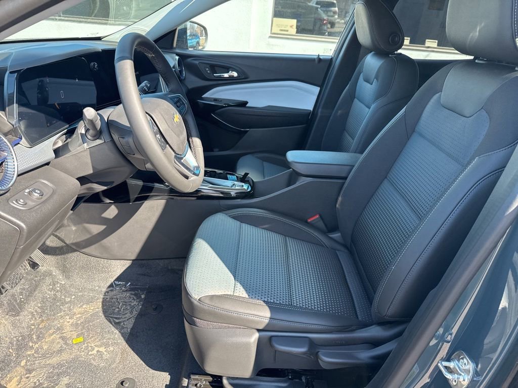 2026 Chevrolet Trax LT - Photo 15