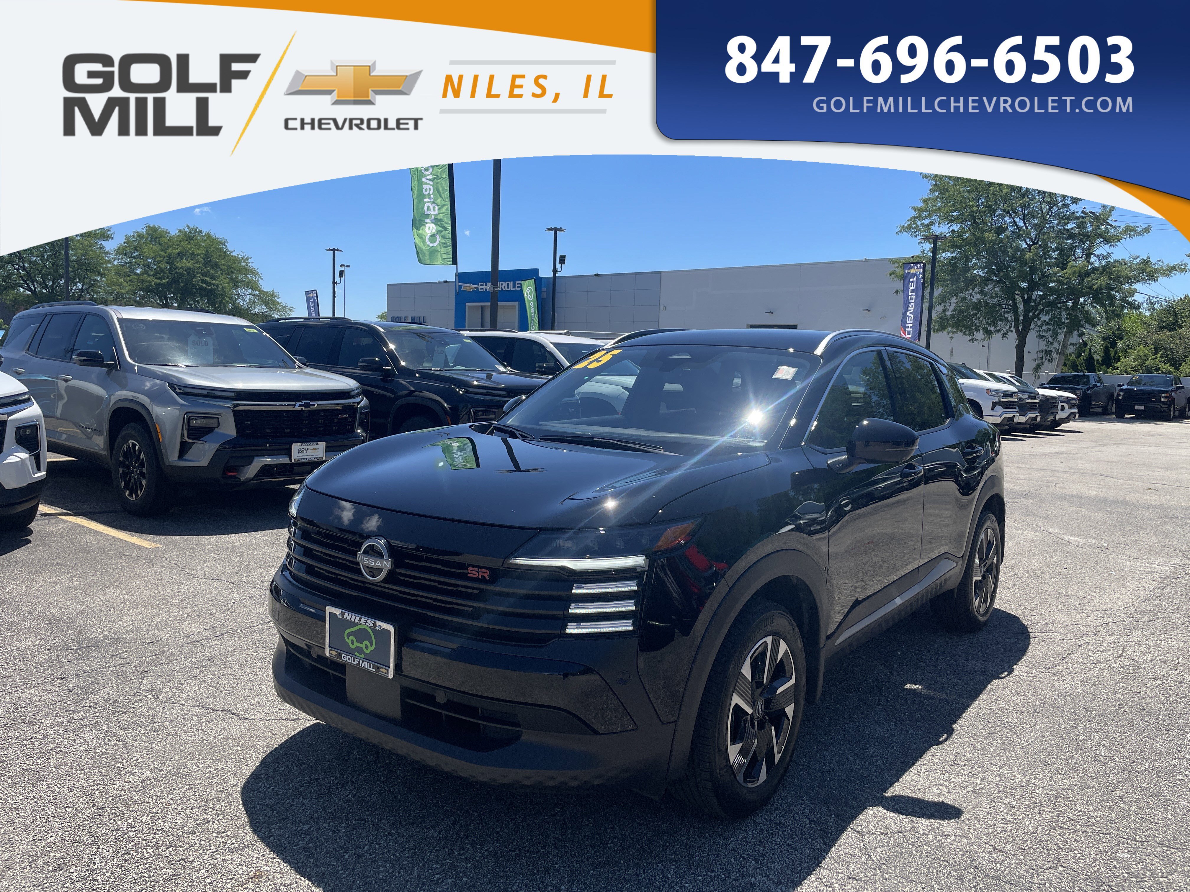 Used 2025 Super Black Nissan SR image 1