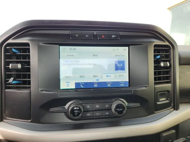 Used 2021 White Ford XL image 8