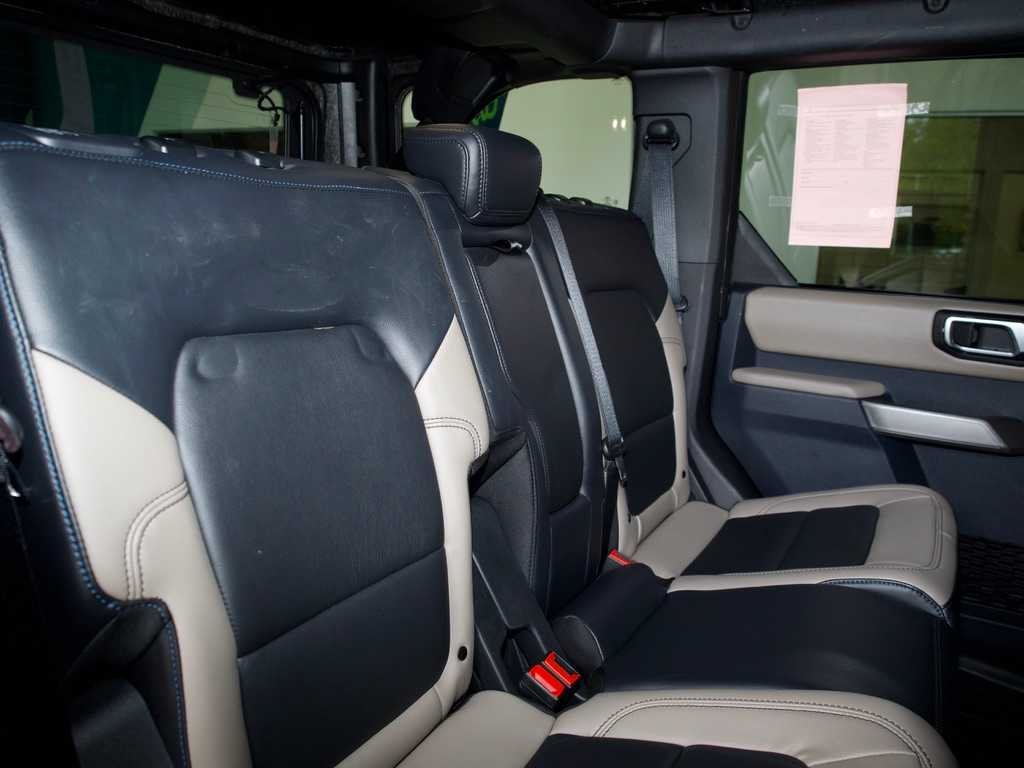 2023 Ford Bronco 4-Door Wildtrak - Photo 29