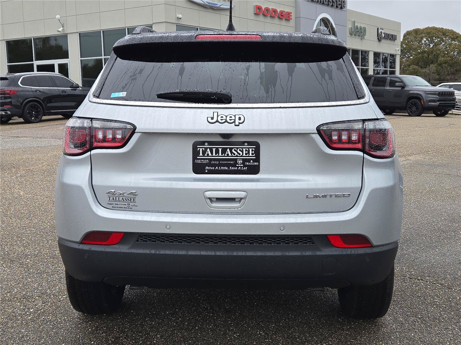 New 2026 Silver Zynith Metallic Clearcoat Jeep Limited image 7