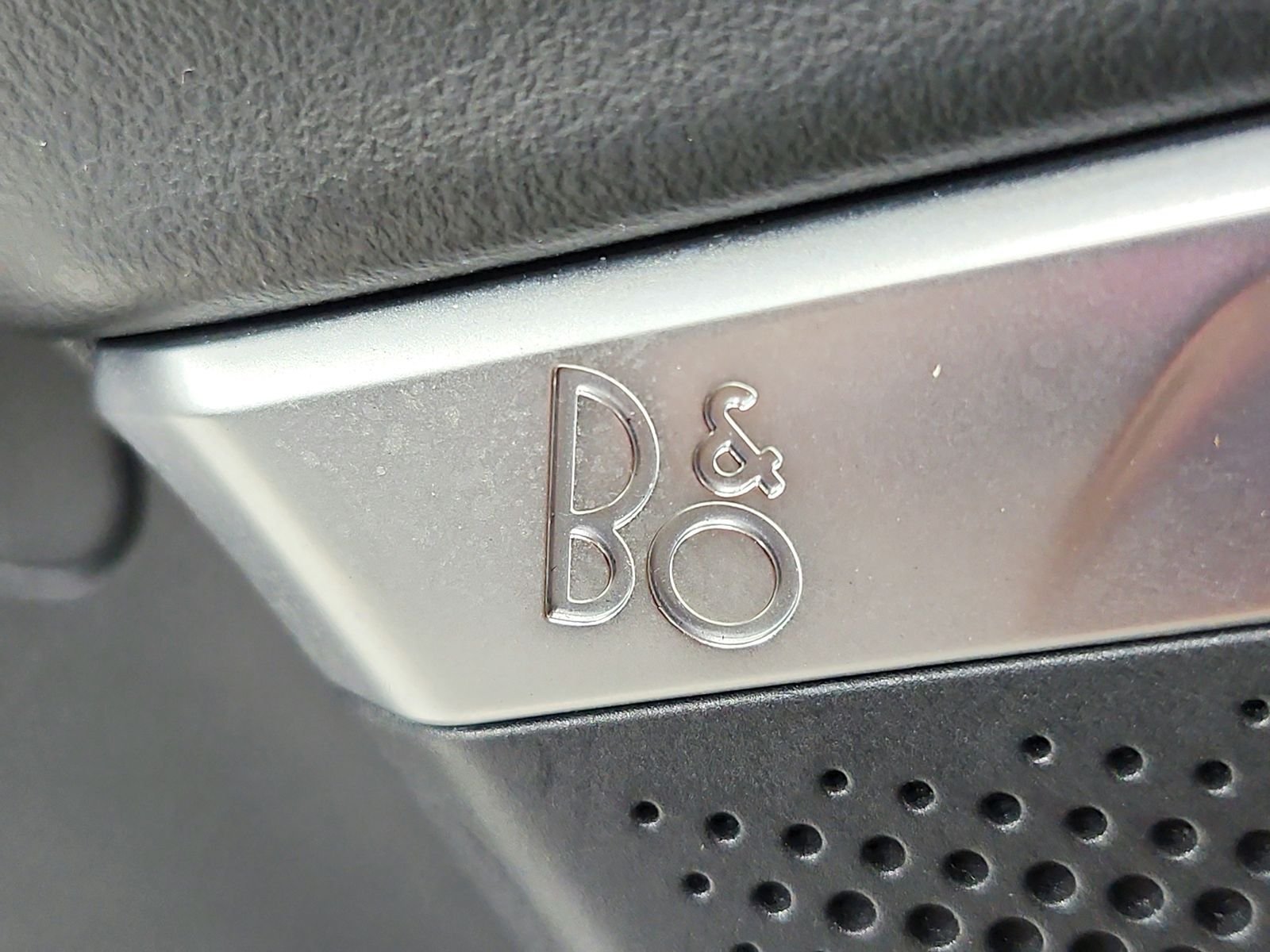 Used 2025 Agate Black Ford Platinum image 39