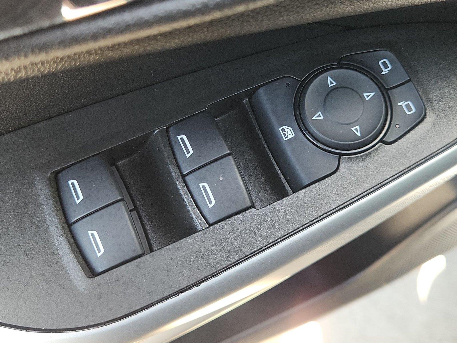 Used 2025 Summit White Chevrolet LS image 20