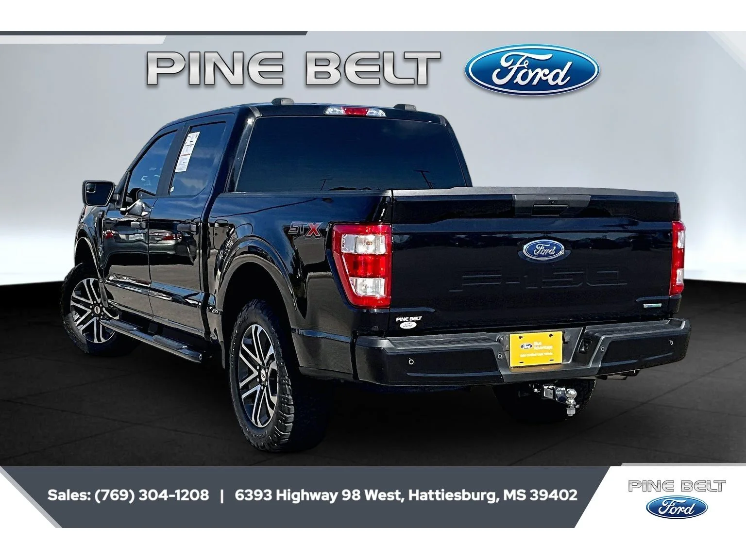 Used 2022 Agate Black Metallic Ford XL image 2