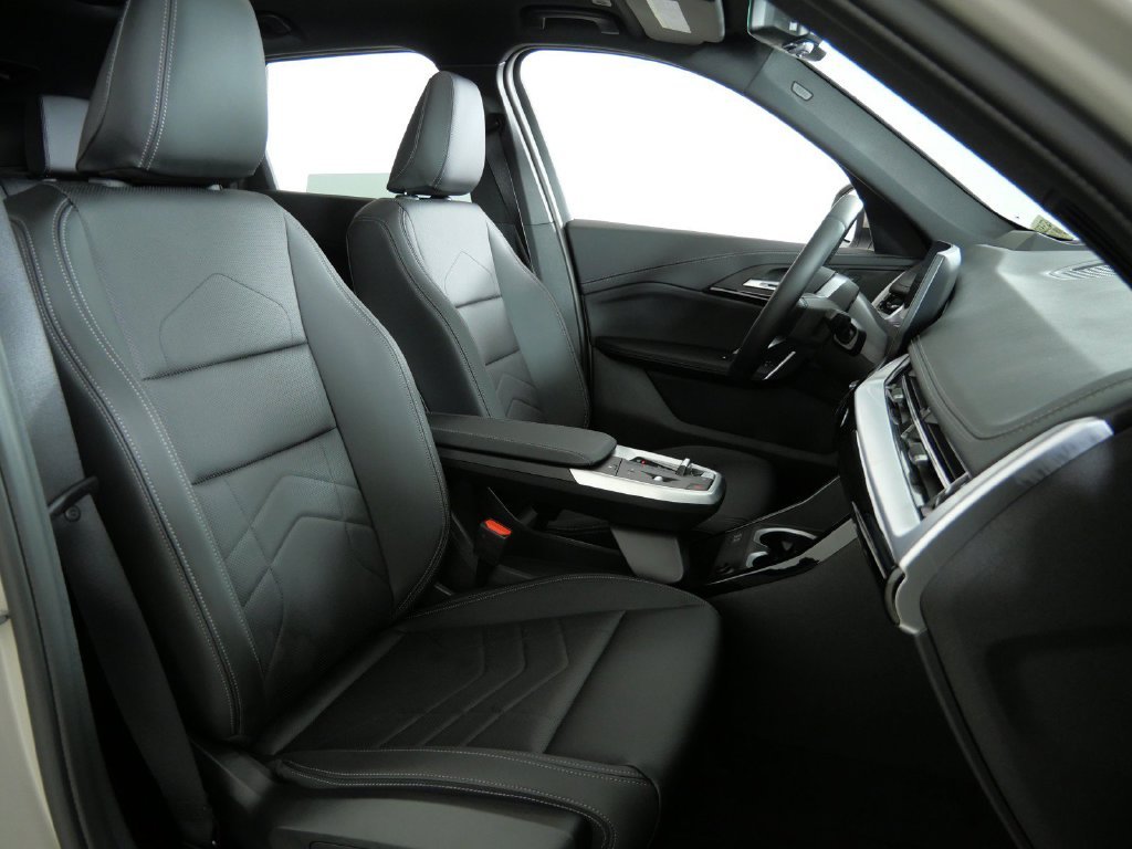 New 2027 Dune Grey Metallic BMW xDrive28i image 21