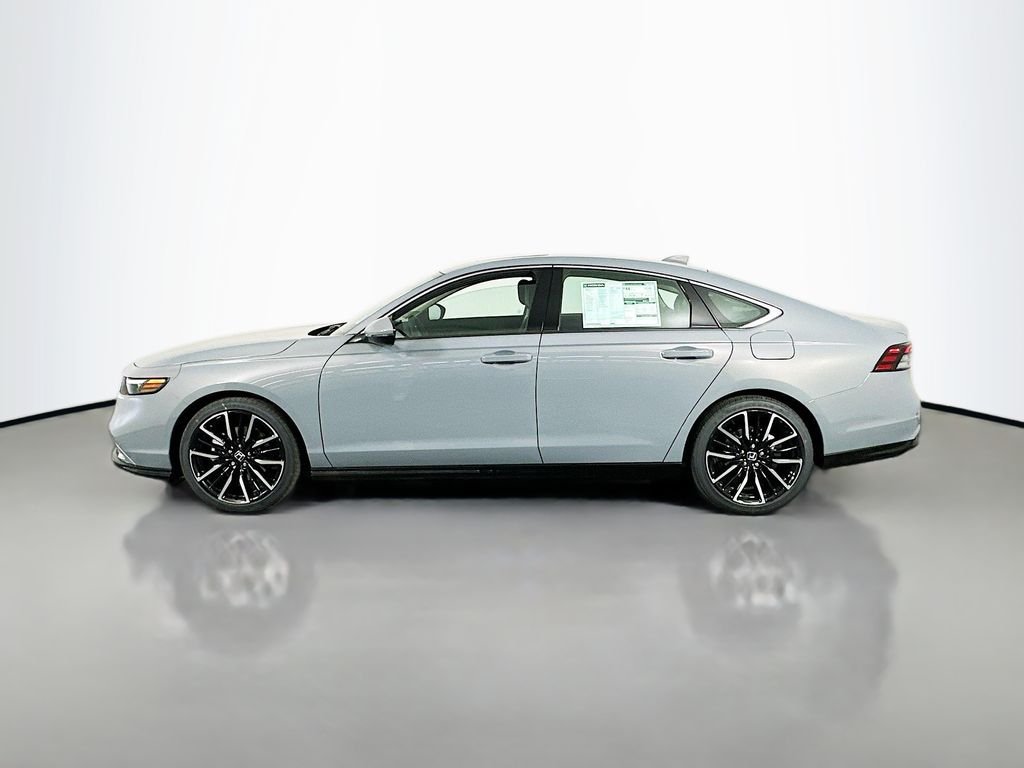 New 2026 Urban Gray Pearl Honda Touring image 4