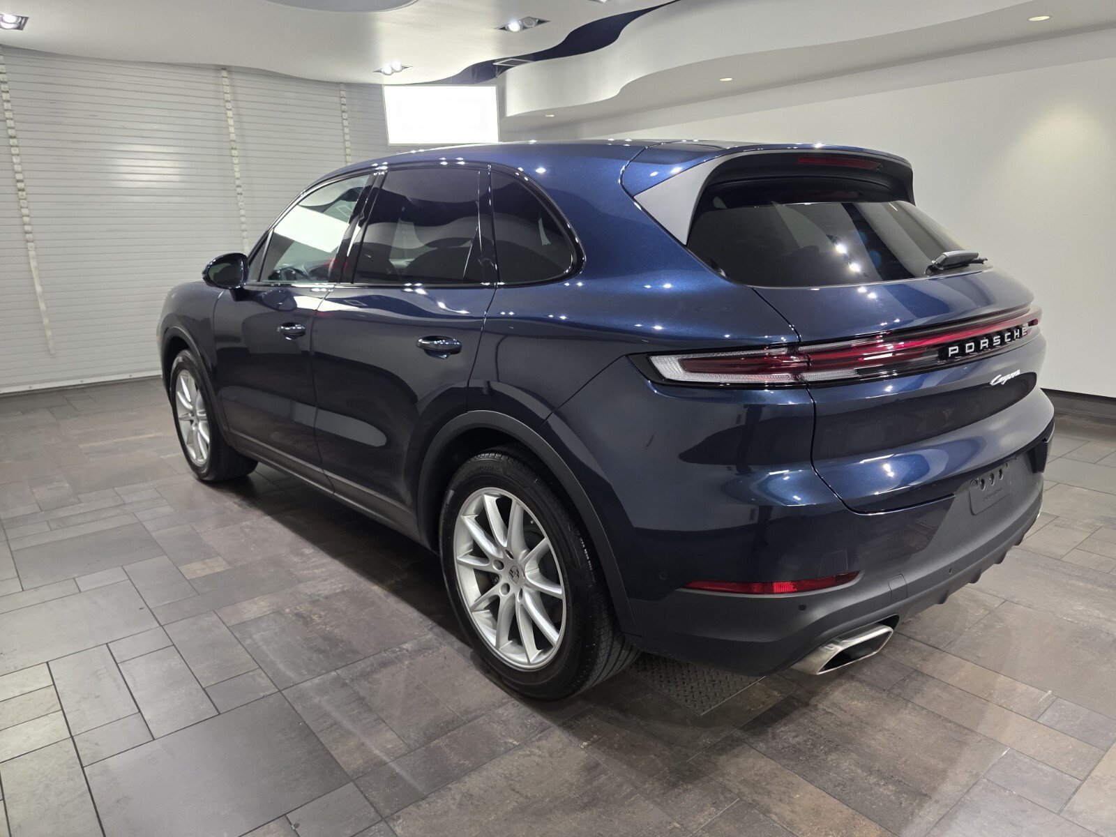 Used 2025 Algarve Blue Metallic Porsche  image 4