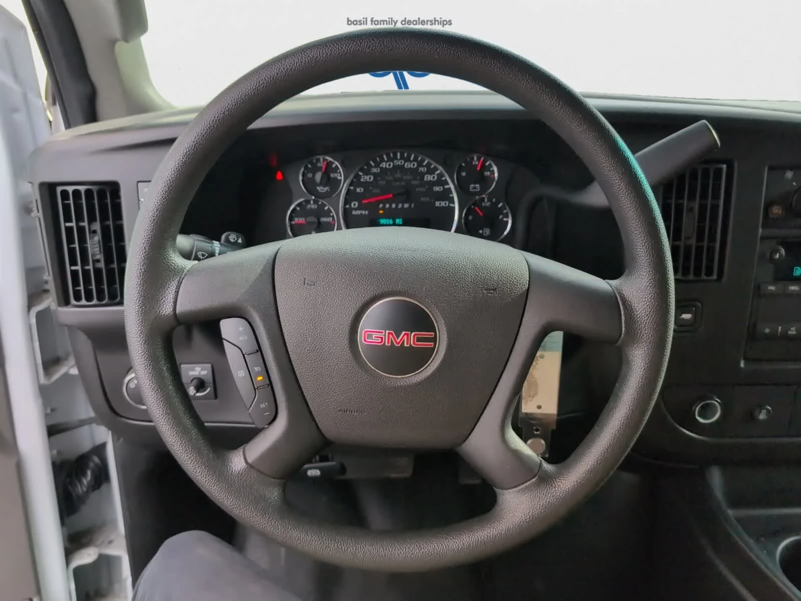 Used 2023 Summit White GMC  image 14