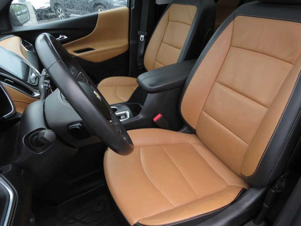 Used 2021 Pearl Chevrolet Premier image 23