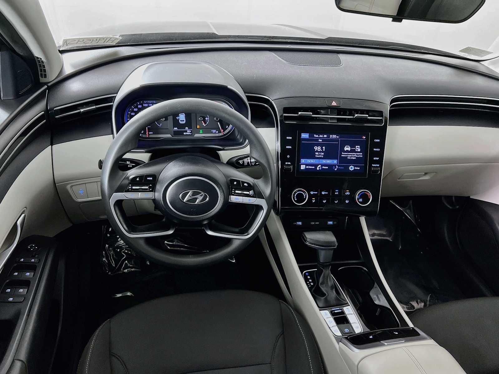 Used 2022 Phantom Black Hyundai SEL image 23