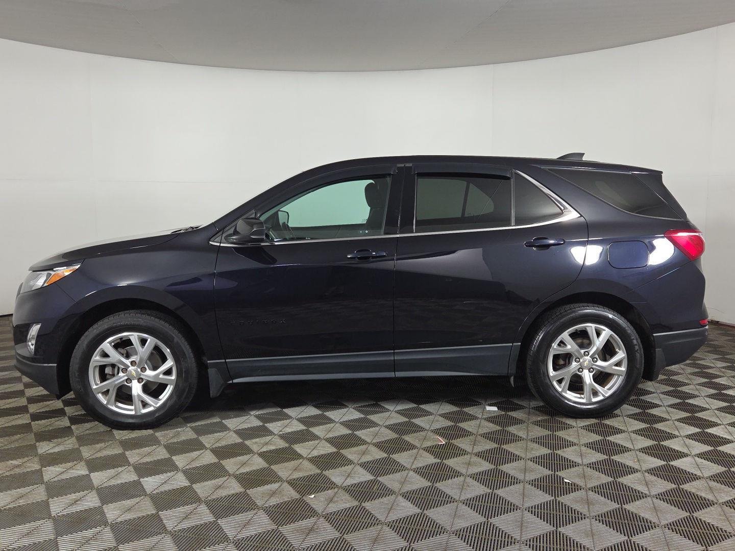 Used 2020 Midnight Blue Metallic Chevrolet LT image 2